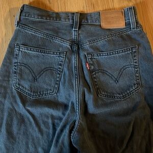 Levi Dark Wash Jeans